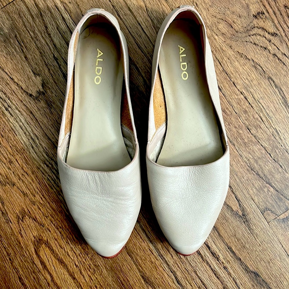 Nude aldo pointed toe flats